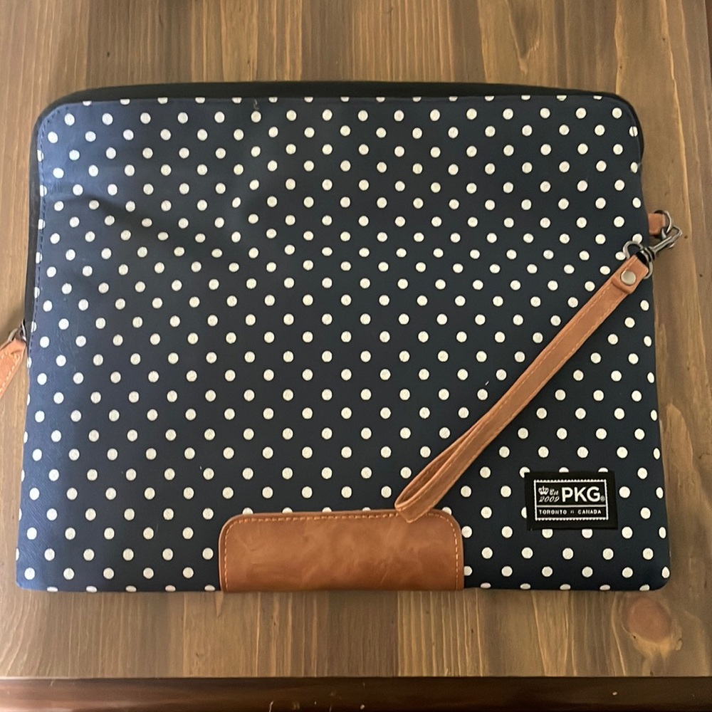 PKG Laptop bag